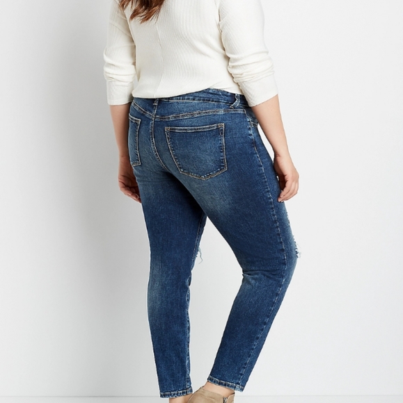 🎉HOST PICK🎉 Maurices  Houndstooth Backed Destructed Jegging - Picture 2 of 5